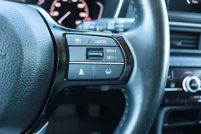 Photo of 2025 Platinum White Pearl Honda Pilot