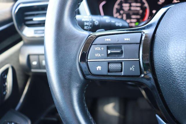 Photo of 2025 Platinum White Pearl Honda Pilot