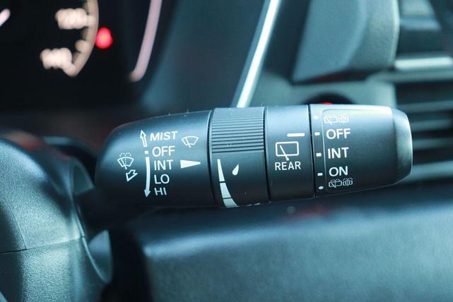 Photo of 2025 Platinum White Pearl Honda Pilot