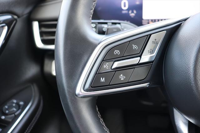 Photo of 2024 Summit White Buick Envision