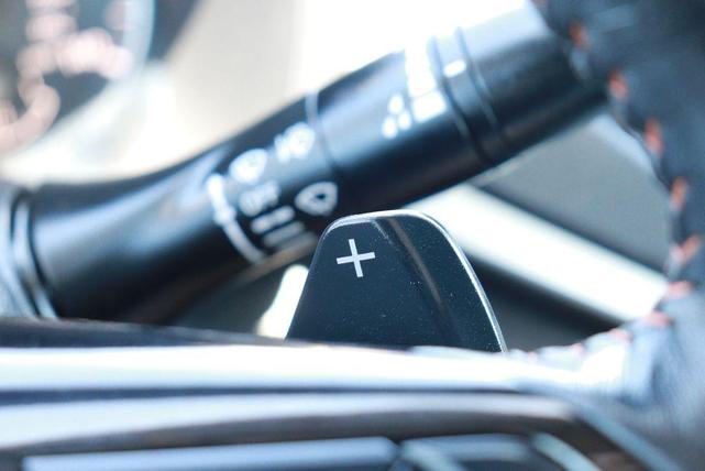 Photo of 2021 Glacier White Nissan Altima