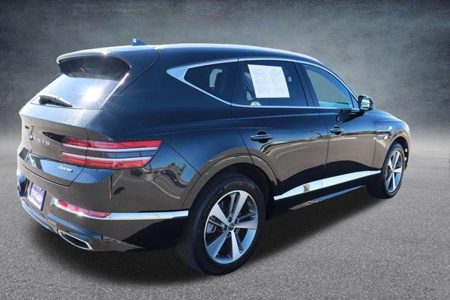 Photo of 2024 Vik Black Genesis GV80