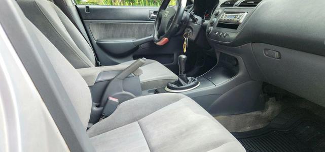 Photo of 2003 Satin Silver Metallic Honda Civic