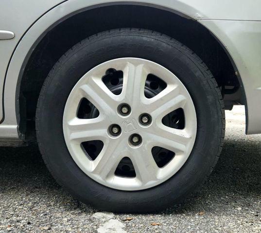 Photo of 2003 Satin Silver Metallic Honda Civic