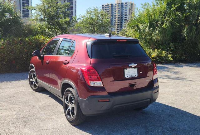 Photo of 2016 Crimson Metallic Chevrolet Trax