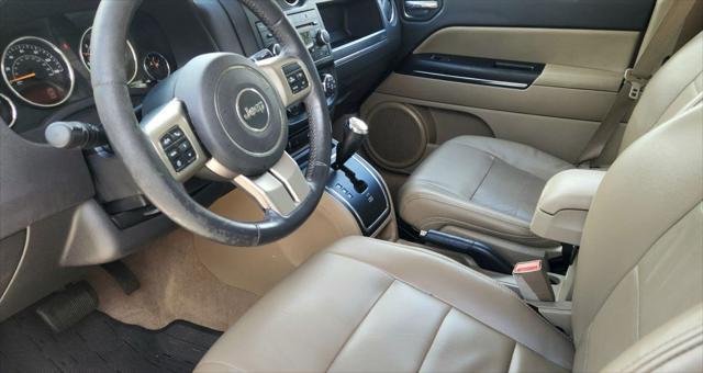 Photo of 2014 Bright White Clearcoat Jeep Patriot