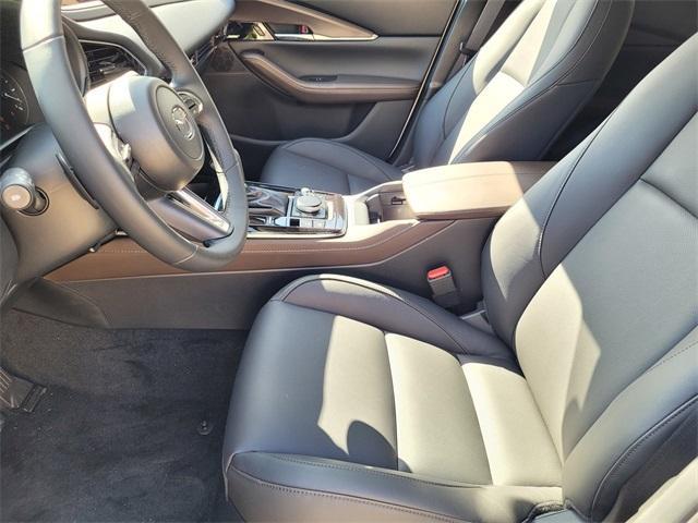Photo of 2025 Snowflake White Pearl Mica Mazda CX-30