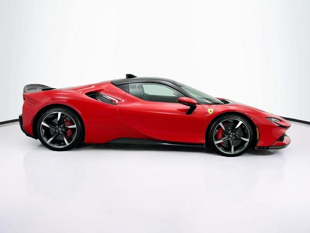Photo of 2022 Rosso Corsa Ferrari SF90 Stradale