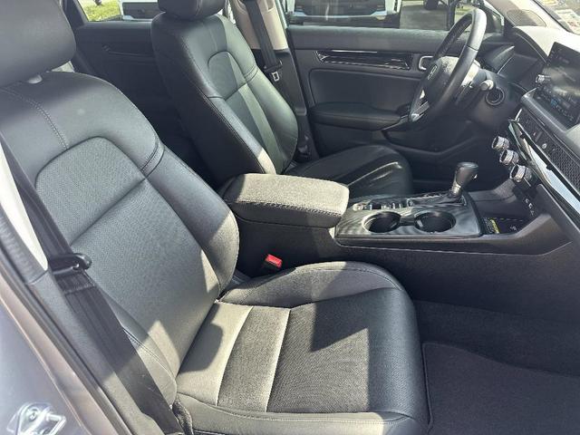 Photo of 2023 Lunar Silver Metallic Honda Civic