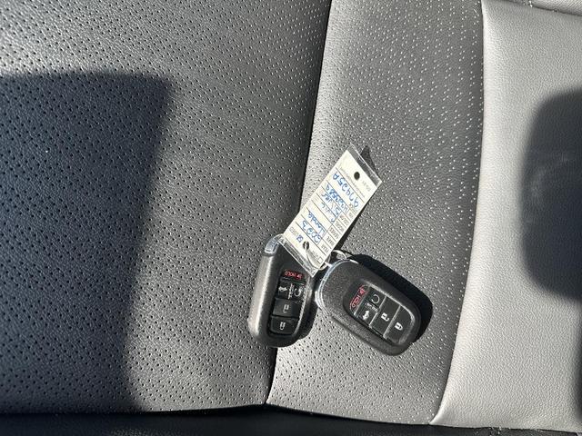 Photo of 2023 Lunar Silver Metallic Honda Civic