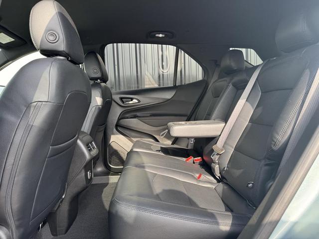 Photo of 2022 Seaglass Blue Metallic Chevrolet Equinox