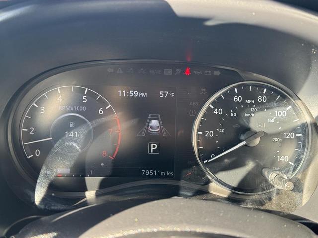 Photo of 2021 Gun Metallic Nissan Kicks