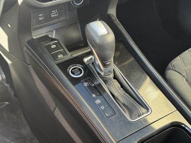 Photo of 2021 Gun Metallic Nissan Kicks