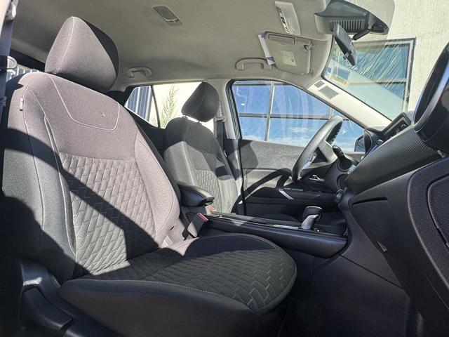 Photo of 2021 Gun Metallic Nissan Kicks