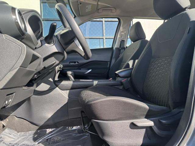 Photo of 2021 Gun Metallic Nissan Kicks