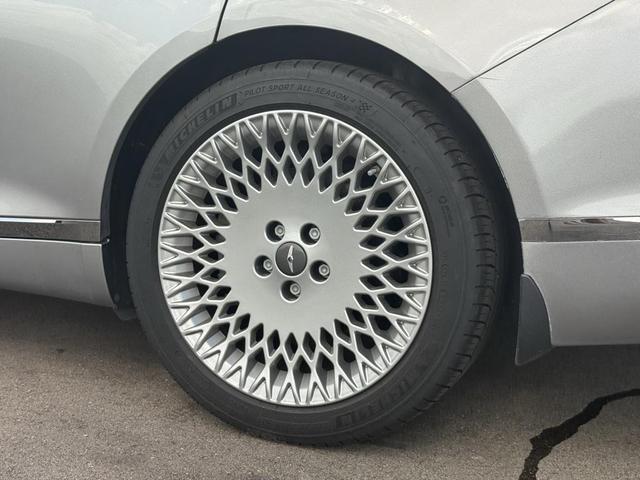 Photo of 2022 Savile Silver Genesis G80