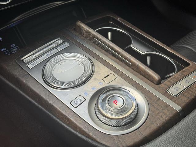 Photo of 2022 Savile Silver Genesis G80