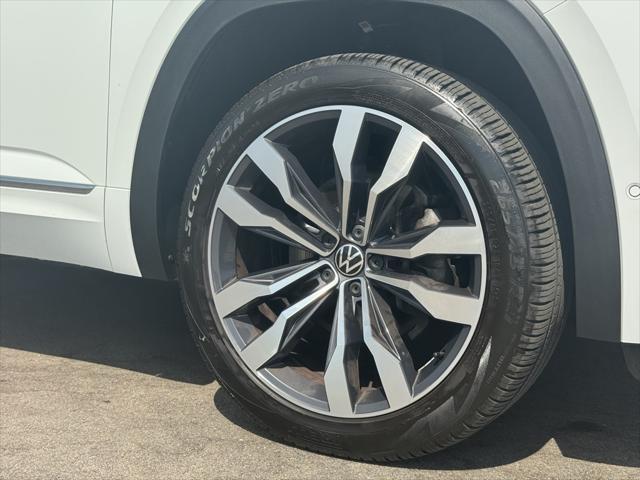 Photo of 2022 White Volkswagen Atlas