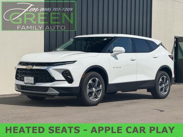 Photo of 2024 Summit White Chevrolet Blazer