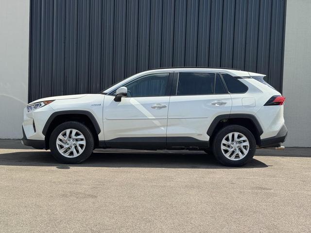 Photo of 2021 Blizzard Pearl Toyota RAV4 Hybrid