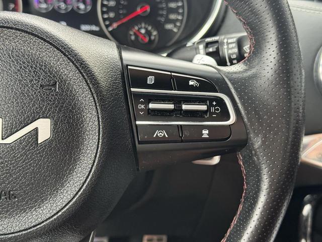Photo of 2023 Snow White Pearl Kia Stinger