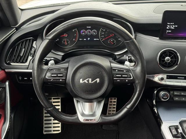 Photo of 2023 Snow White Pearl Kia Stinger