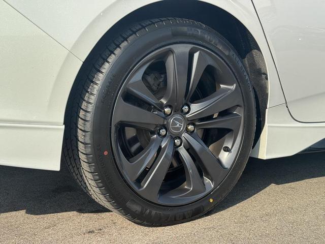 Photo of 2021 Platinum White Pearl Acura TLX