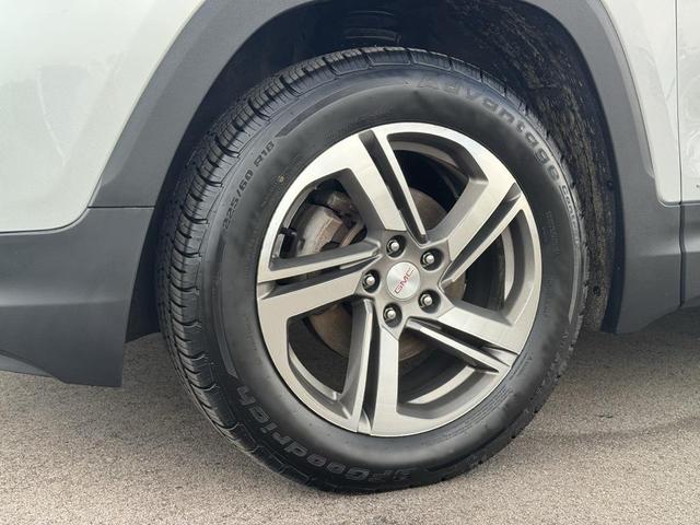 Photo of 2018 Quicksilver Metallic GMC Terrain