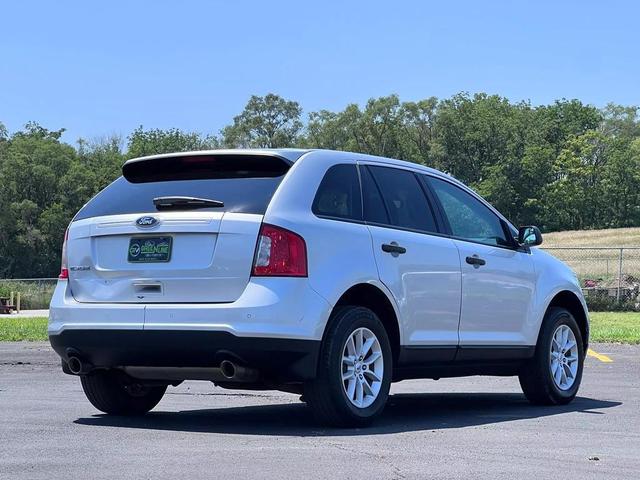 Photo of 2013 Ingot Silver Metallic Ford Edge