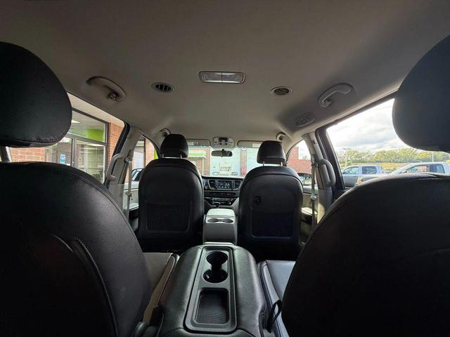 Photo of 2019 Celestial Blue Kia Sedona