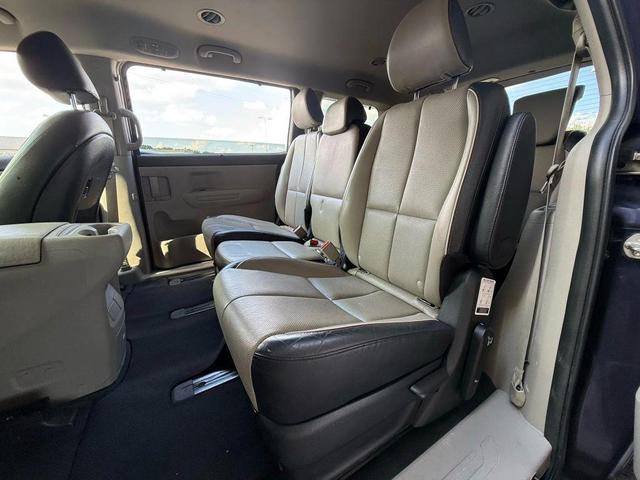 Photo of 2019 Celestial Blue Kia Sedona