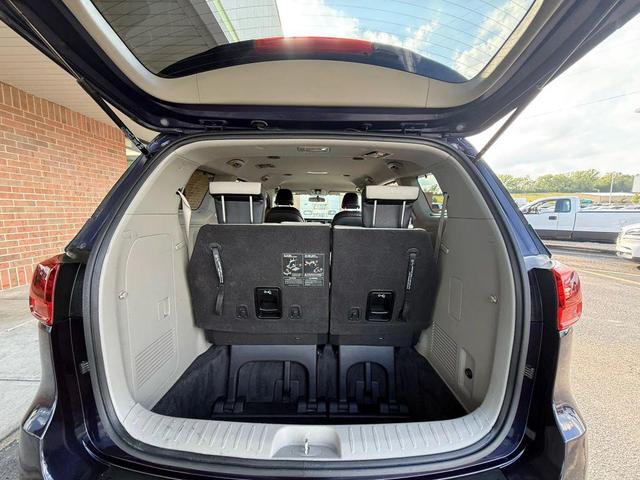 Photo of 2019 Celestial Blue Kia Sedona