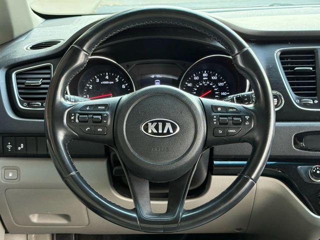 Photo of 2019 Celestial Blue Kia Sedona