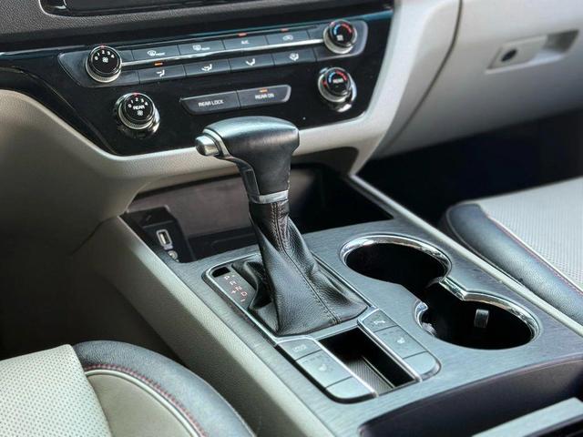 Photo of 2019 Celestial Blue Kia Sedona
