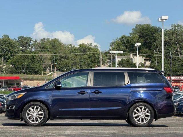 Photo of 2019 Celestial Blue Kia Sedona