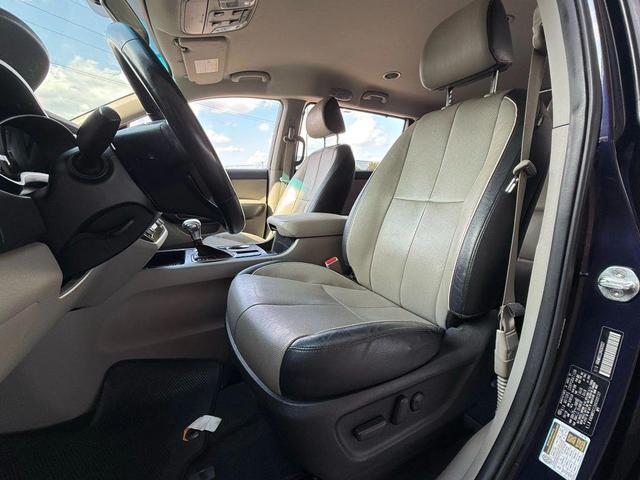 Photo of 2019 Celestial Blue Kia Sedona