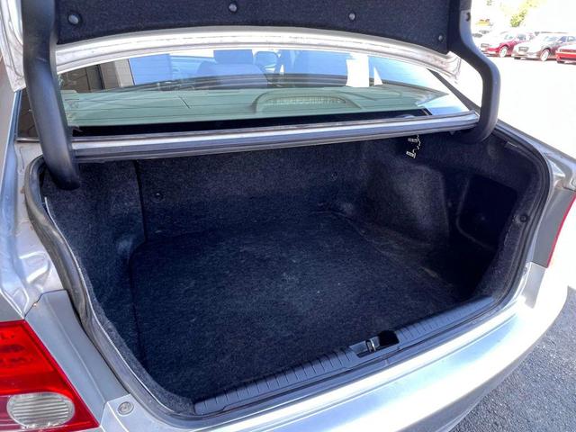 Photo of 2007 Alabaster Silver Metallic Honda Civic Hybrid