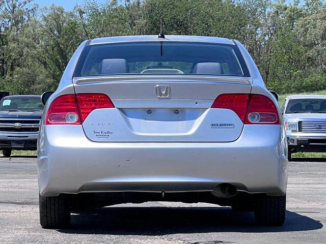 Photo of 2007 Alabaster Silver Metallic Honda Civic Hybrid