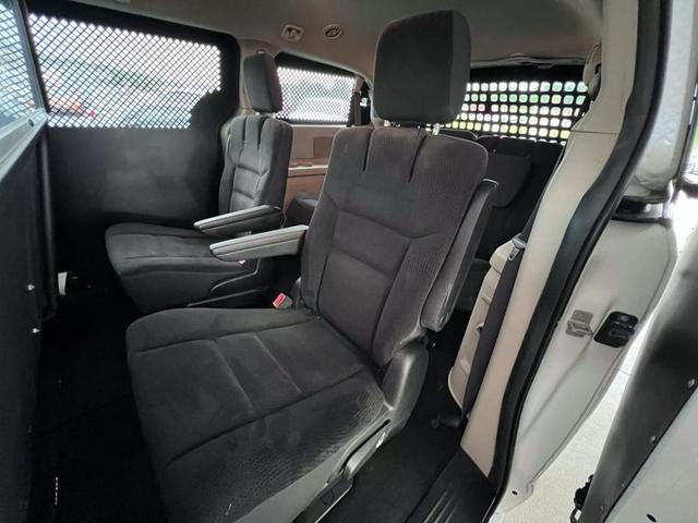 Photo of 2019 White Knuckle Clearcoat Dodge Grand Caravan
