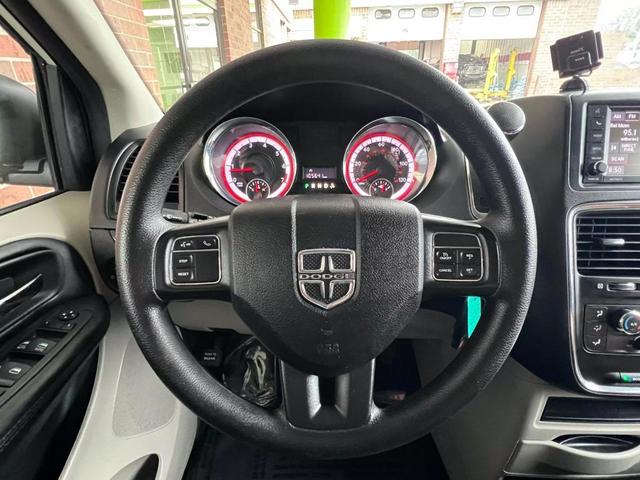 Photo of 2019 White Knuckle Clearcoat Dodge Grand Caravan