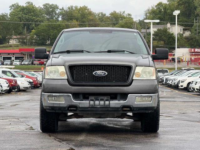 Photo of 2004 Gray Ford F-150