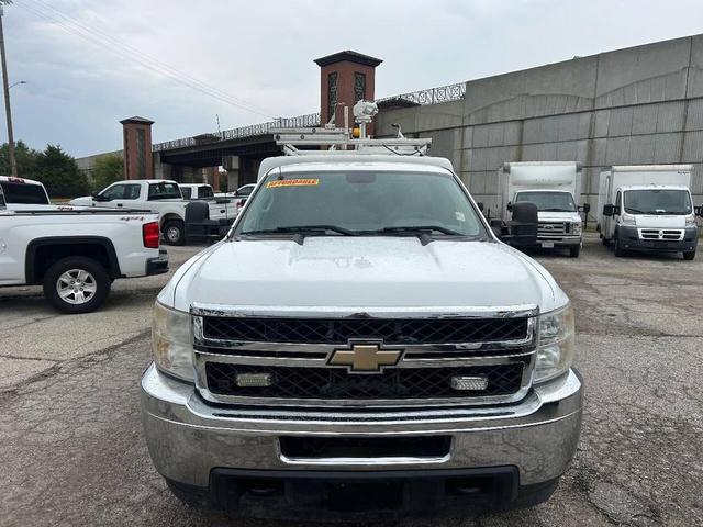 Photo of 2011 Summit White Chevrolet Silverado 2500