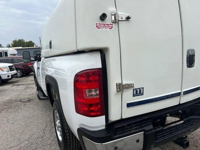 Photo of 2011 Summit White Chevrolet Silverado 2500