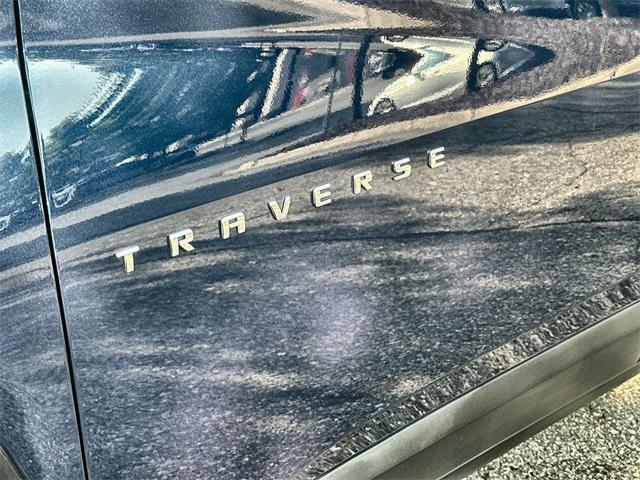 Photo of 2023 Northsky Blue Metallic Chevrolet Traverse