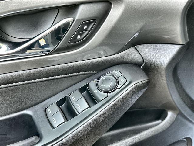 Photo of 2023 Northsky Blue Metallic Chevrolet Traverse