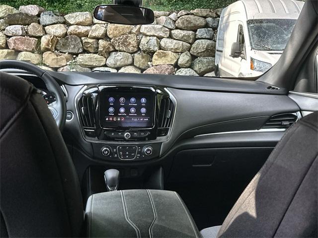 Photo of 2023 Northsky Blue Metallic Chevrolet Traverse