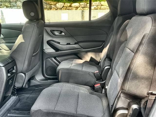 Photo of 2023 Northsky Blue Metallic Chevrolet Traverse