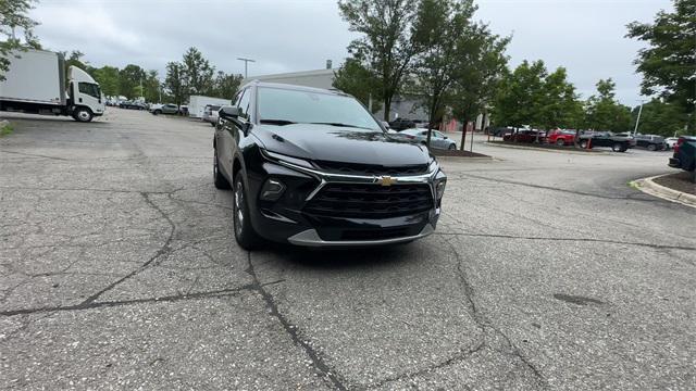 Photo of 2024 Black Chevrolet Blazer