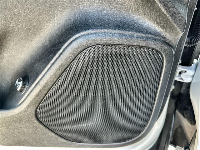 Photo of 2022 Summit White Chevrolet Blazer