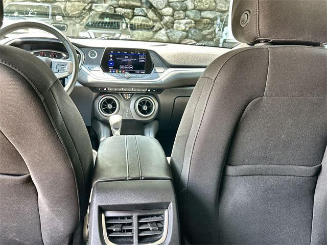 Photo of 2022 Summit White Chevrolet Blazer